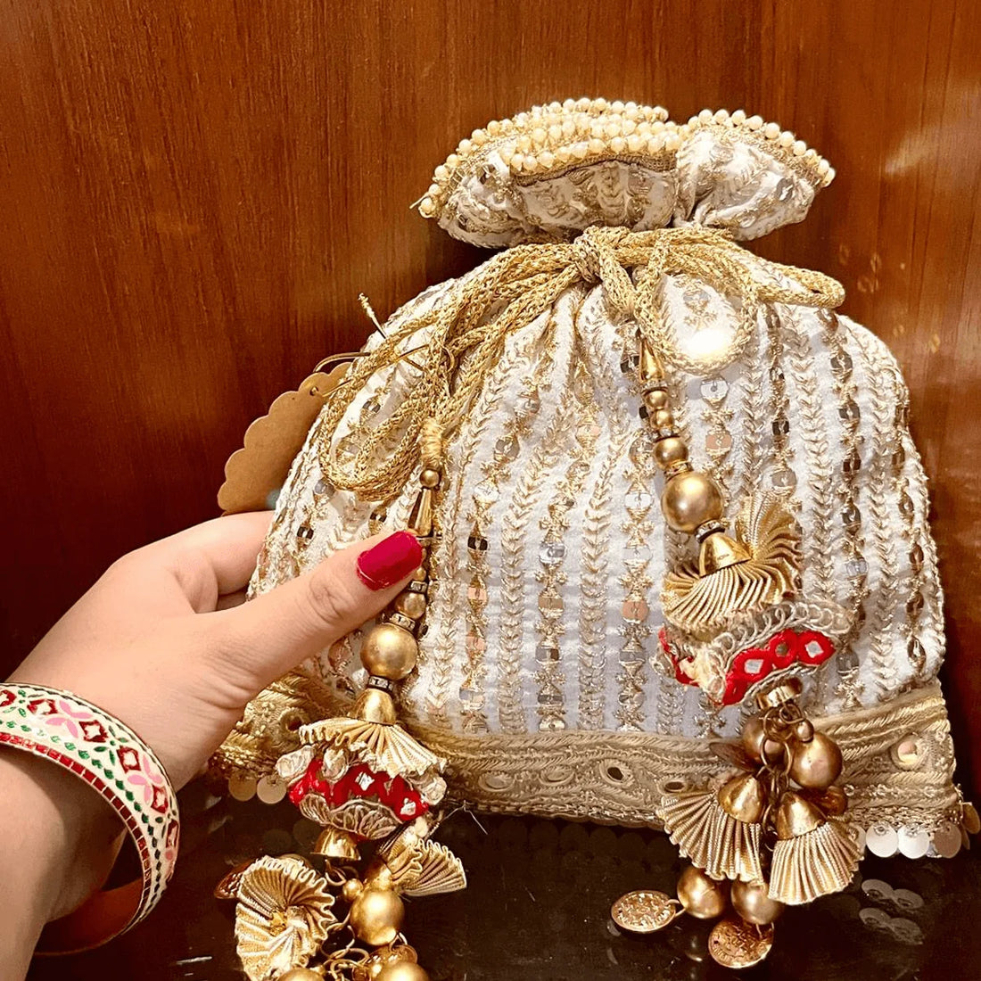 Pearl Potli